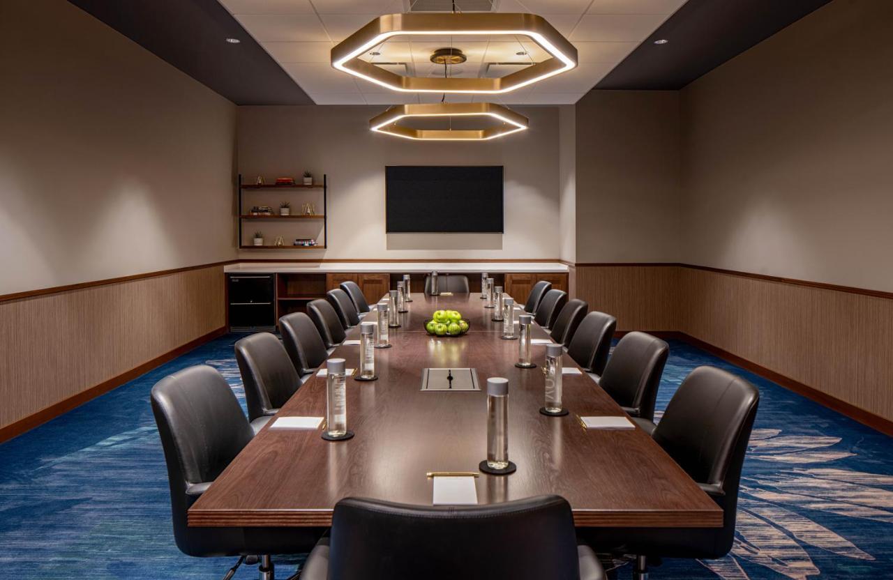 Hyatt Place Downtown 3*
